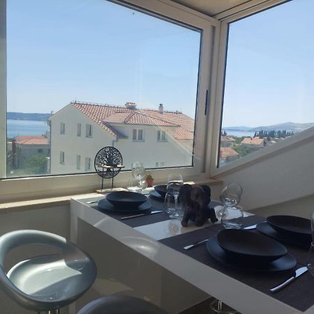 Top Floor Apartment With Sea View Kaštela المظهر الخارجي الصورة