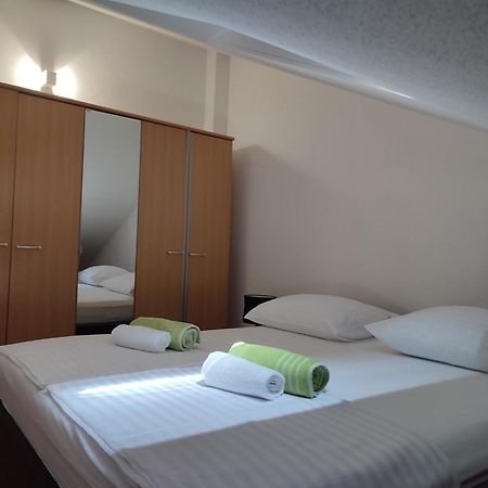 Top Floor Apartment With Sea View Kaštela الغرفة الصورة