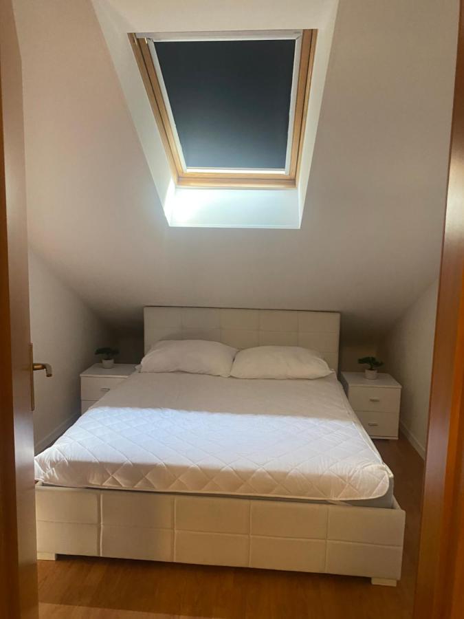 Top Floor Apartment With Sea View Kaštela المظهر الخارجي الصورة